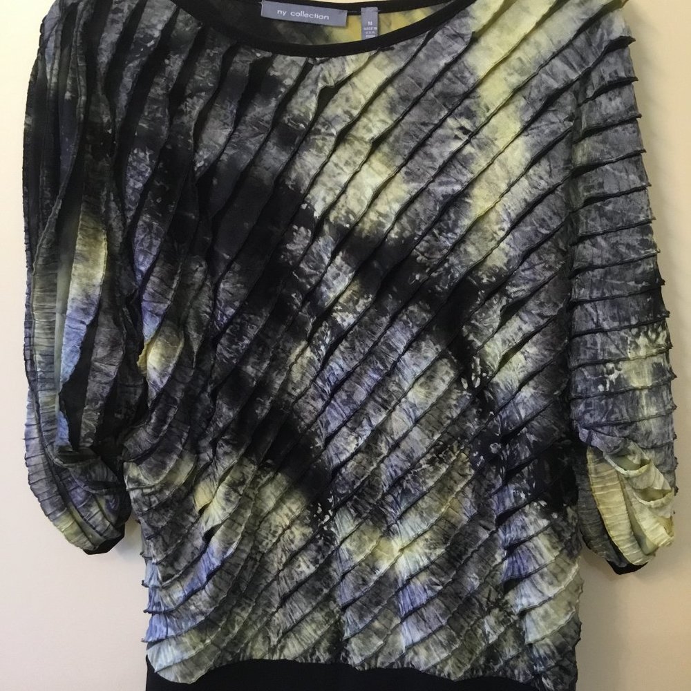 My Collection Women's Ruffle Shirt Size Medium